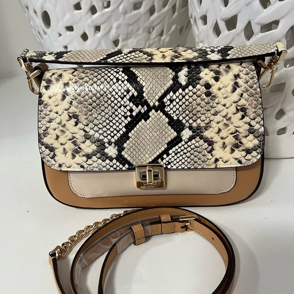 Kate SPade crossbody - Picture 2 of 4